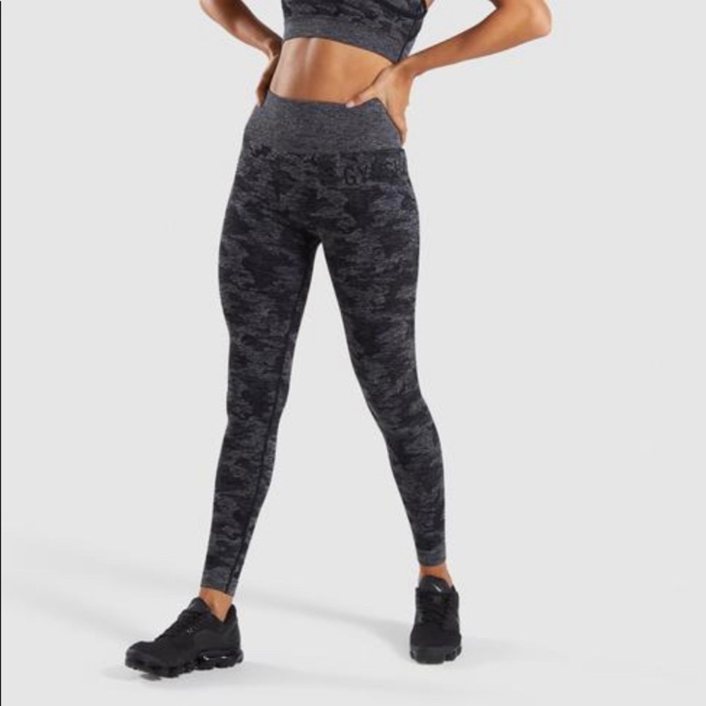 Gymshark Camo Leggings (black)